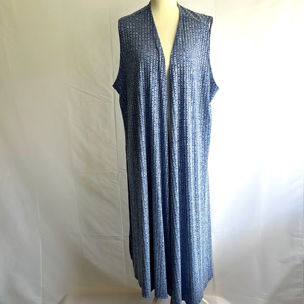 Lularoe “Randy”, 3 panel cardigan, Size XL, Blue/white vertical pattern